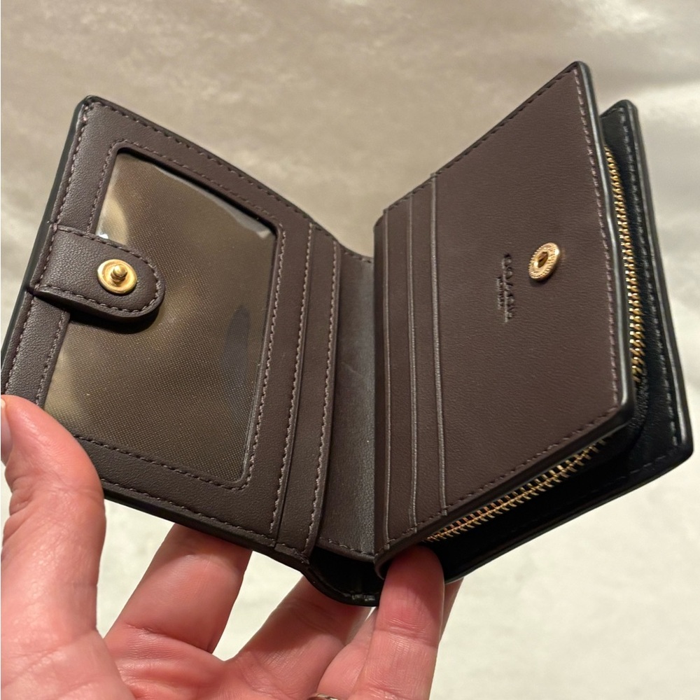 Coach Wallets - Picture 3 of 7
